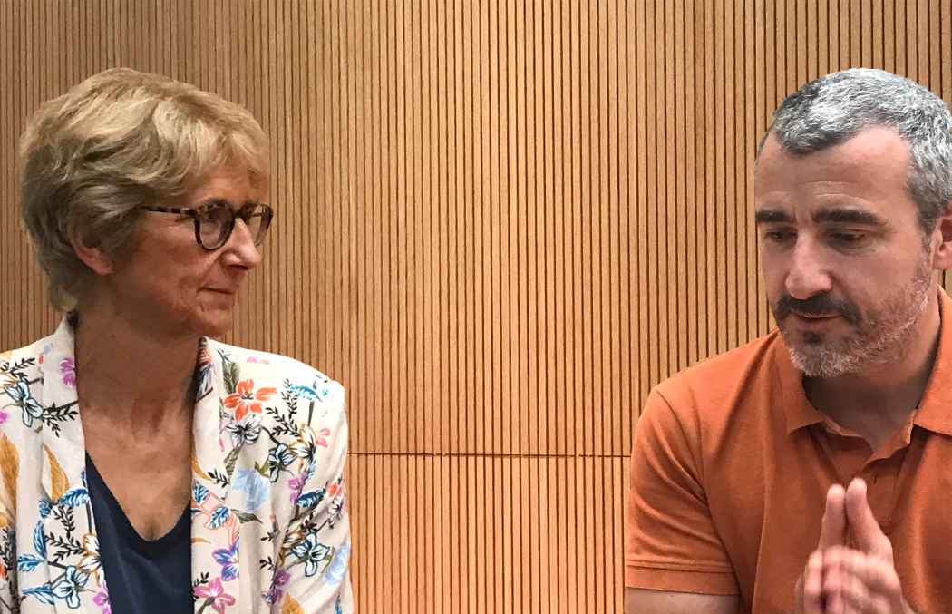 La photo montre Marie-Aline Charles, directrice de l’étude Elfe, et Grégoire Rey, directeur de l’infrastructure nationale France Cohortes, en train de converser ensemble.